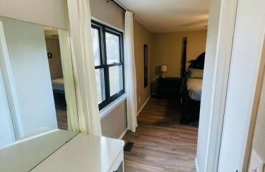 Full HOME with 2 KING BEDS and a POOL - Foto 8