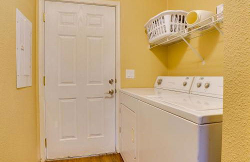 Lovely Detroit Home with Deck - Walk to Town! - Foto 19