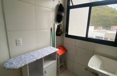 Aconchego e localização, a 10 minutos de CAMINHADA da praia e a 26 minutos de carro do RIR26, com vaga de garagem e 2 banheiros para maior conforto dos nossos hóspedes - Foto 27