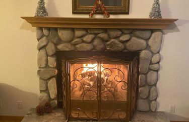 Quail Run Cabin 4,000 Sq.Ft Largest & Most Beautiful House On The Mountain - Foto 21