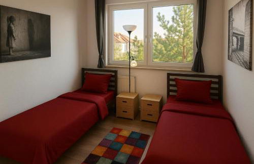 Ideal für Monteure 3 Zimmer Apartment mit Küche, Waschmaschine, Bad, WiFi, Flat TV usw - Foto 2