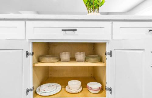 Sunny Simi Valley Valley 4BR 3BR LTR Modern Home Dedicated Work Place High Speed internet - Foto 12