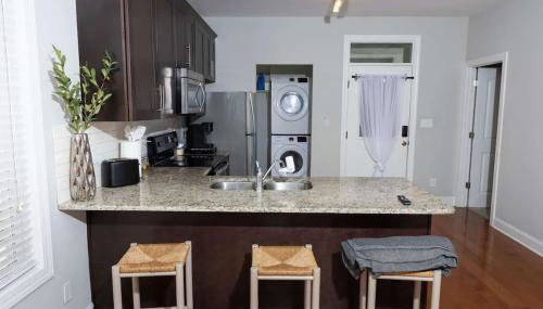 Fire Pit - 4 Min from UNC - 7 Min from Carrboro - Fast Wi-Fi - Foto 3