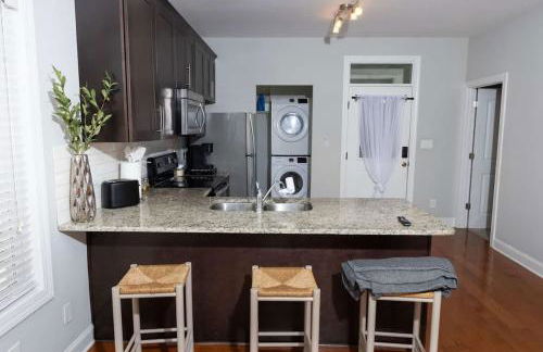 Fire Pit - 4 Min from UNC - 7 Min from Carrboro - Fast Wi-Fi - Foto 3