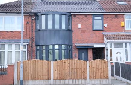 Modern House - 3 Bedrooms - 1 Bath - ManCity - Foto 1