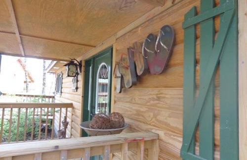 C23, Two bedroom, two bath log-sided, luxury Harbor North cottage with hot tub cottage - Foto 1