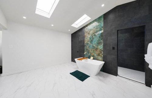 4 Bed sleeps 12 -Sea world-Six Flags-Down Town - Emerald Oasis - Foto 29