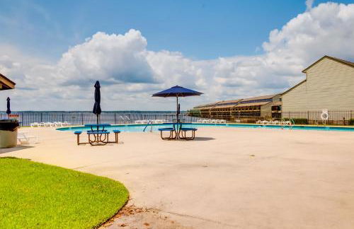 Lake Conroe Condo Balcony, Views and Pool Access! - Photo 25