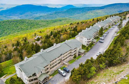 Remodeled Summit Condo at Snowshoe - Modern & Cozy - Foto 29