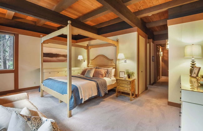 Joy on the River Stunning Waterfront Home for 10 - Foto 17