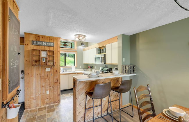 Valley Escape - Photo 12