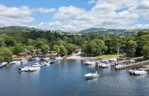 Beautiful 3bed Caravan on Windermere - on White Cross Bay Holiday Park - Photo 4