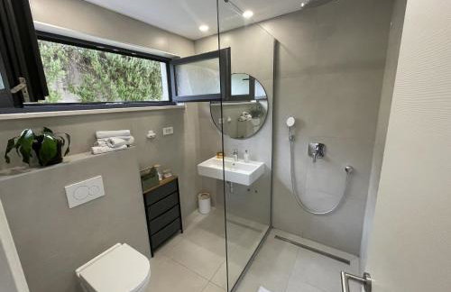 Villa Sea Horizon with a pool - Photo 22