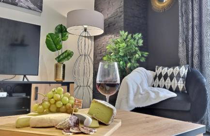 Black&White Home-by So'SerenityHome-Balcon-Parking - Foto 7