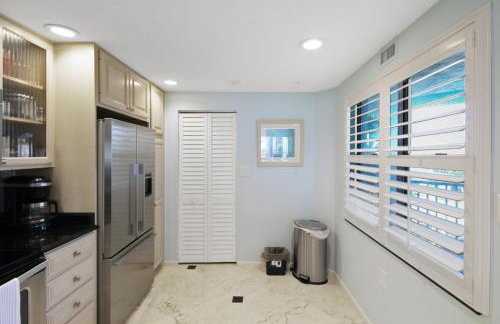 LBK 2BR Condo on the Bay with Water Views Beachbound Bliss - Foto 31