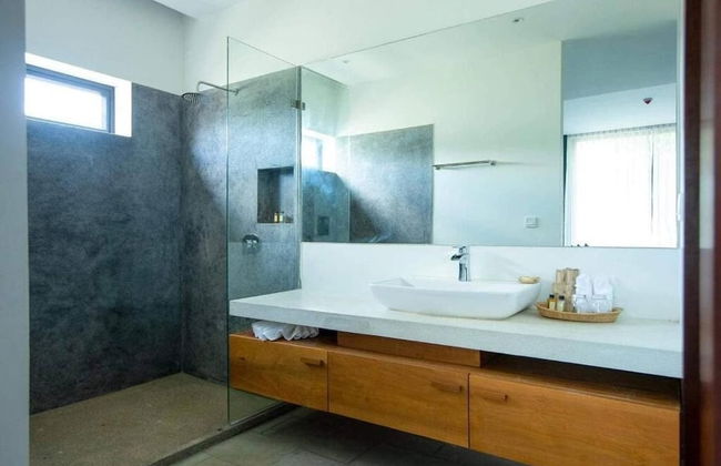 Tushita Villa Pool and Gardens - Photo 12