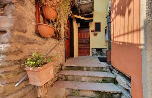 I Scalitt by Quokka 360 - Como Lake typical house in the fishing village - Foto 41