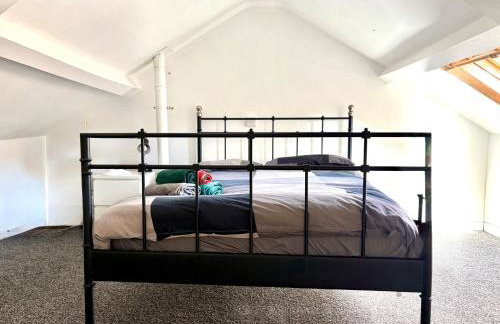 3 bed workers home Welsh Valleys - Foto 18