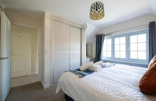 Luxury 3-Bedroom Escape, Timeless Charm, Near Monmouth Castle, Sleeps 6, Parking, Free WiFi - Foto 22