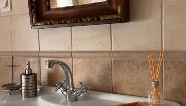 ΚΥΑΝΟΝ παραδοσιακή μονοκατοικία στην Φλώρινα - Foto 3