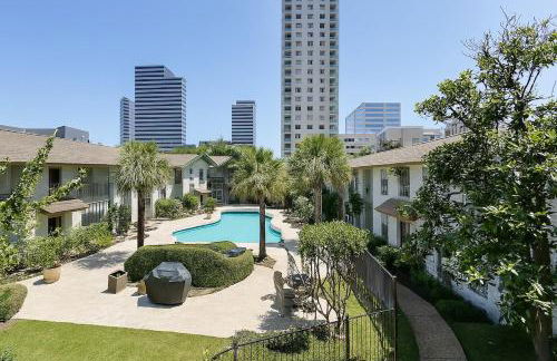 Saltwater Pool 2BR Near Galleria Walkable, Stylish & Central Marquee Uptown - Foto 11