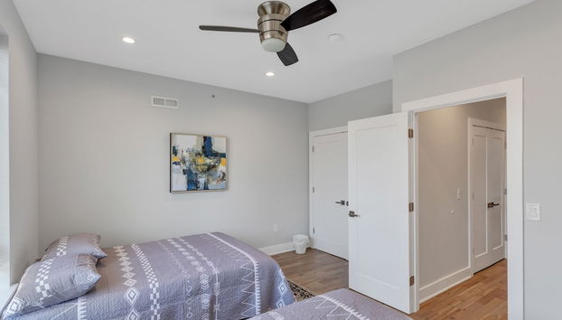 University City - Philadelphia 6 Bedroom Home by RedAwning - Foto 3, Habitación