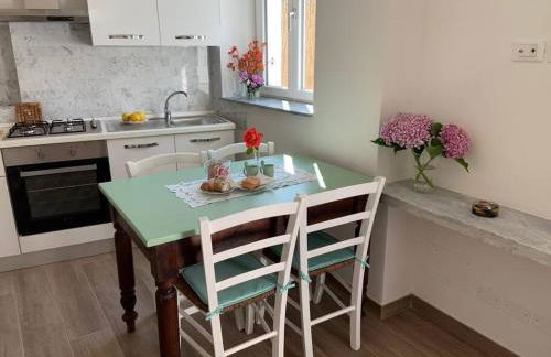 Casa in pietra in antico borgo vicino al centro - Foto 6