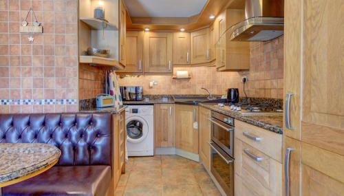 Courtyard Cottage with free onsite parking, garden, short flat walk to town - Foto 4