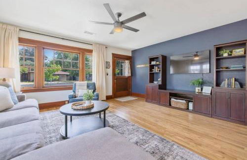 2 bed, 2 bath, historic beauty, walk downtown - Foto 10