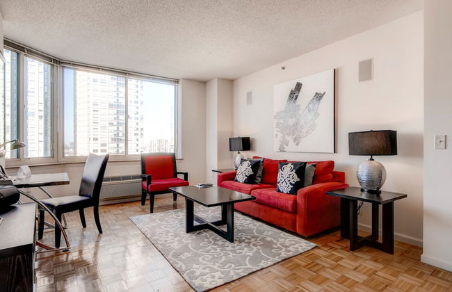 Bluebird Suites near Newport Center - Foto 20