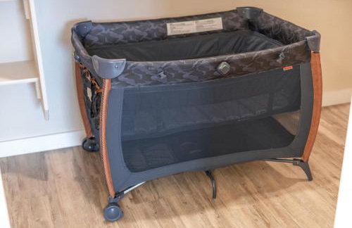 Stunning Views + Hot Tub + Location! 3 bed/3 bath - Foto 21