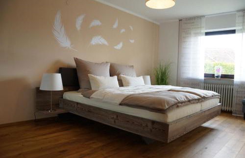 Fewo "Elsa" Reichmannsdorf - Brötchenservice - Foto 1