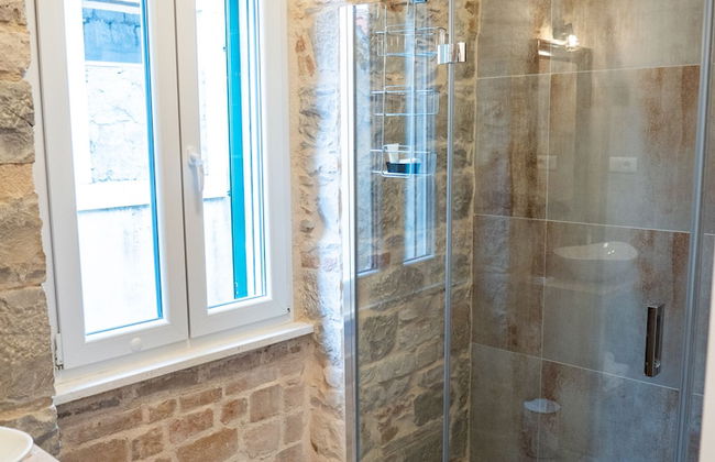 Emarconi history&luxury in Split center - Photo 30