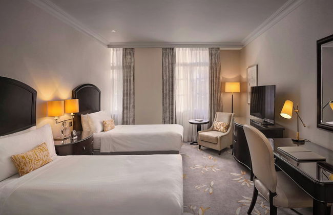 Grosvenor House Suites - Photo 24