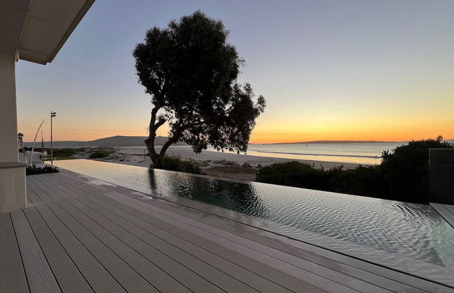 Beach Tower House Luxury Beachfront Villa - Photo 22