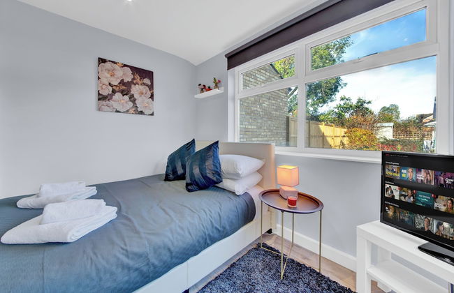 Charming Serviced Studio West Drayton London UB7 - Photo 4