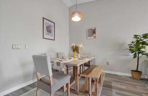 Remodeled Retreat: Tranquil Resort Oasis Near Theme Parks - Foto 15