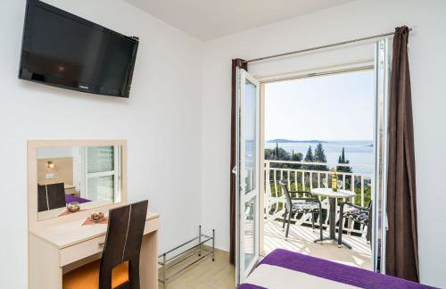 Villa Samba - Superior One-Bedroom Apartment with Balcony and Sea View - Foto 48