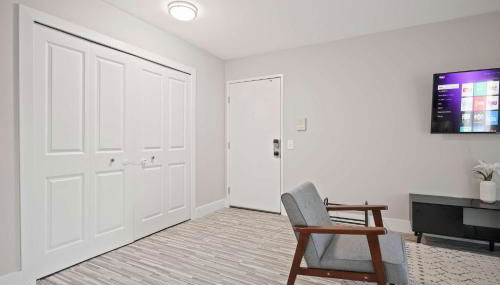 Cozy Stay Modern Comfort in the City - Foto 3