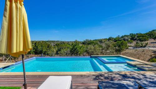 Infinity Edge Pool and Fire Pit Spicewood Getaway! - Foto 1