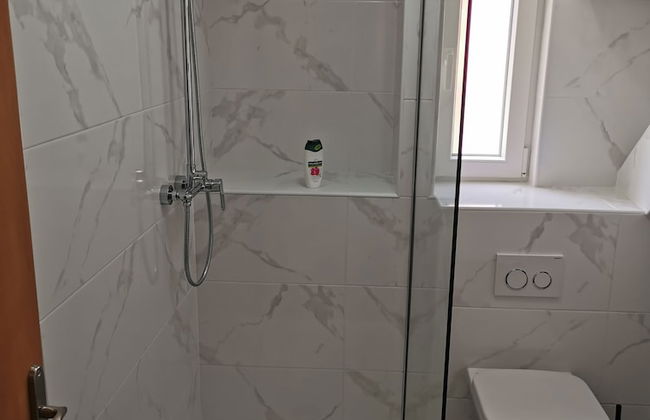 M & J Central Suites - Photo 69