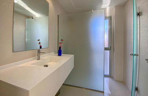 Lovely Home In Alicante - Photo 24