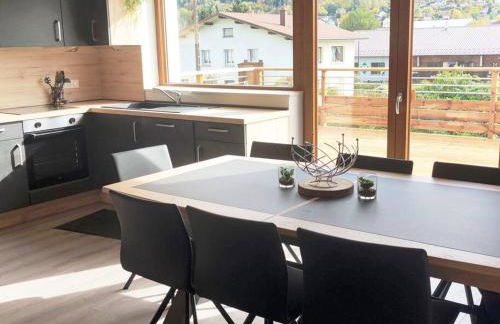 Gîte Papillon 6 à14 personnes - Jacuzzi - Foto 17