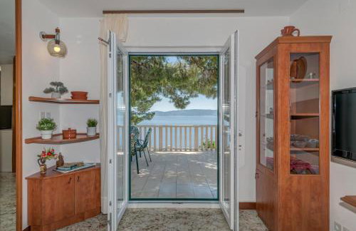 Above The Sea - Foto 76