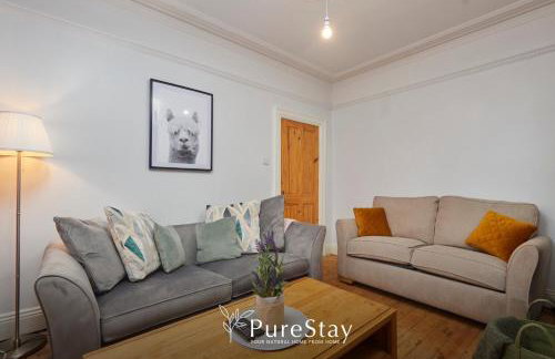 Spacious Bradford House with 4 bedrooms & 6 Beds by PureStay with Parking for 7 nights min! - Foto 8