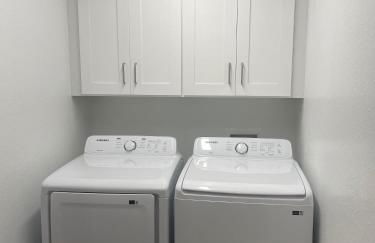 Fun in the Sun! Brand New Home! - Foto 22