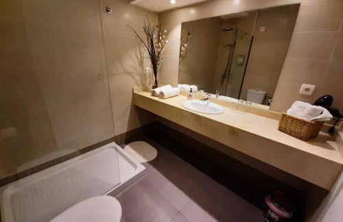 APARTAMENTOS SANTA JULIANA - Photo 11