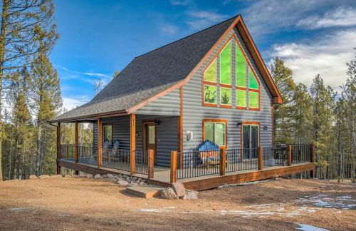 Rustic cabin charm w/ hot tub, arcade basketball - Foto 37