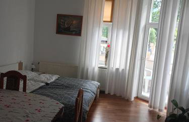 Kamienica z Balkonem - pokoje gościnne - Foto 14