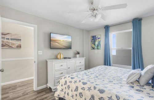 Pelican Beach Resort Top 20th Floor Condos with Ocean View - Foto 21